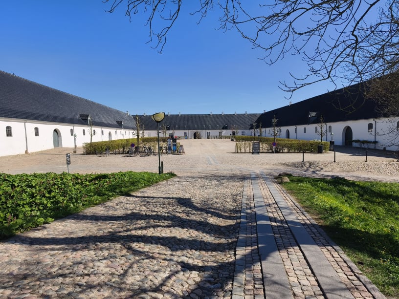 Staldgaarden - April 2026